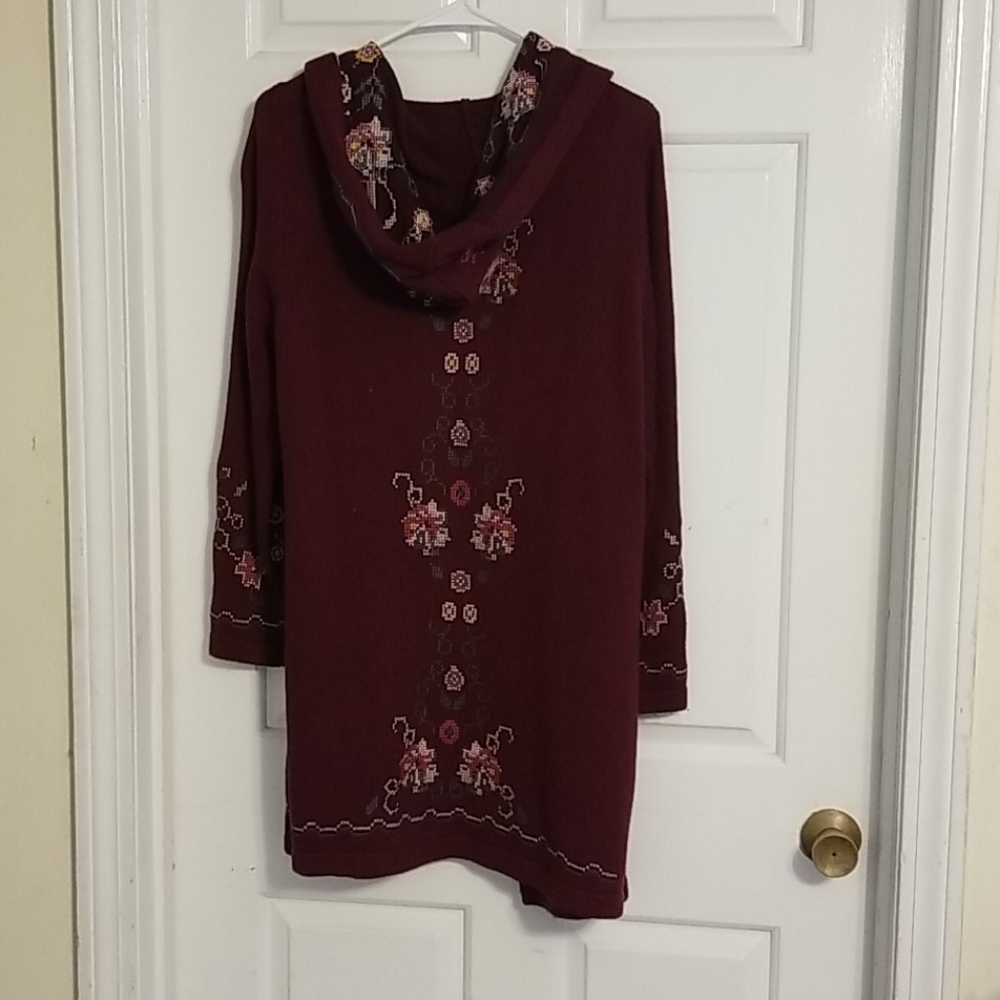 M burgundy embroidered cardigan - Picture 3 of 4